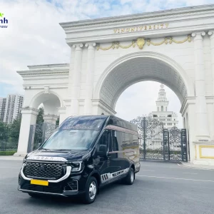 Alternative view of Cho Thuê Xe Dcar Limousine 11 Chỗ Ford Transit