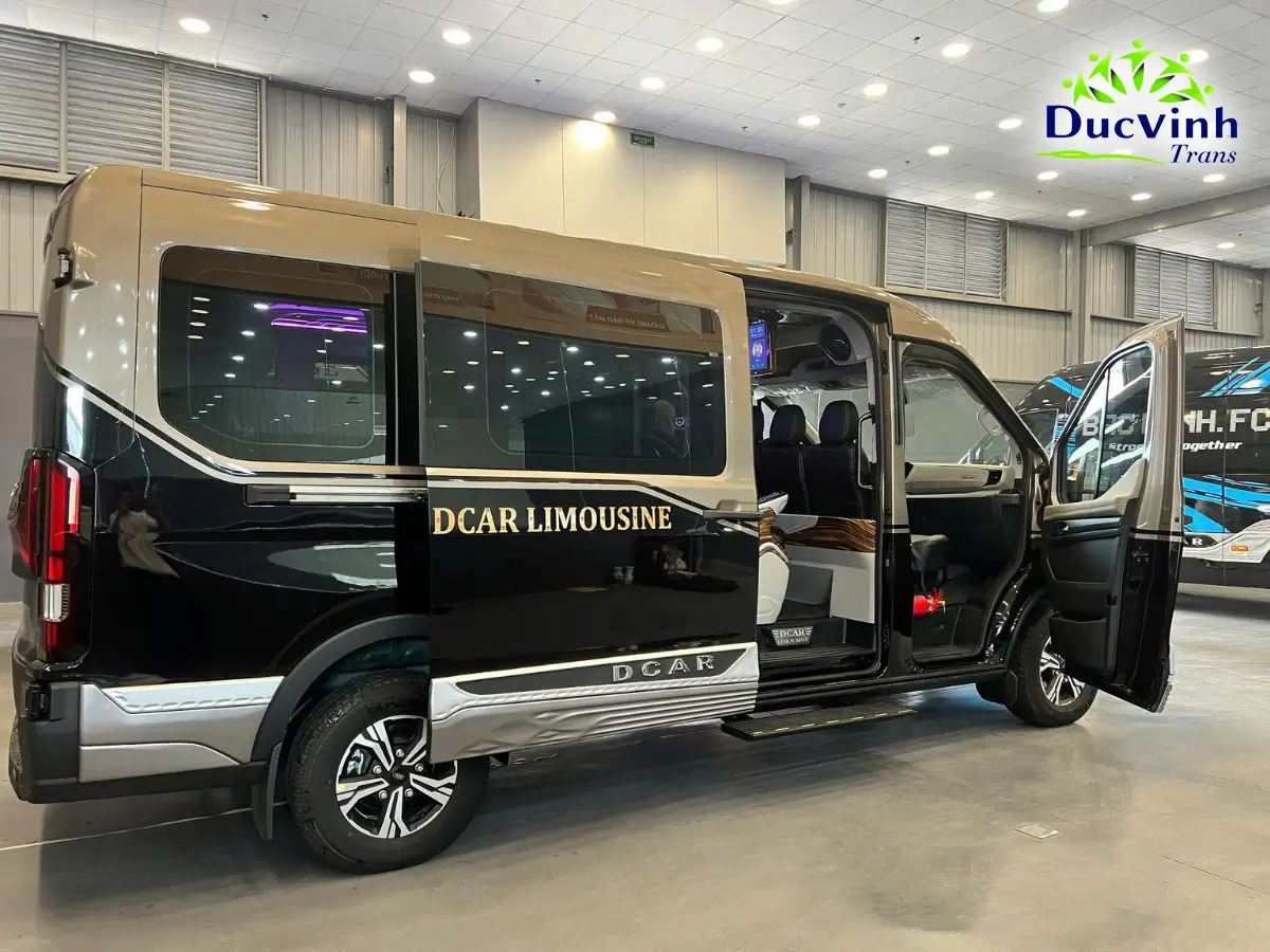 Cho Thuê Xe Dcar Limousine 9 Chỗ Style Maybach