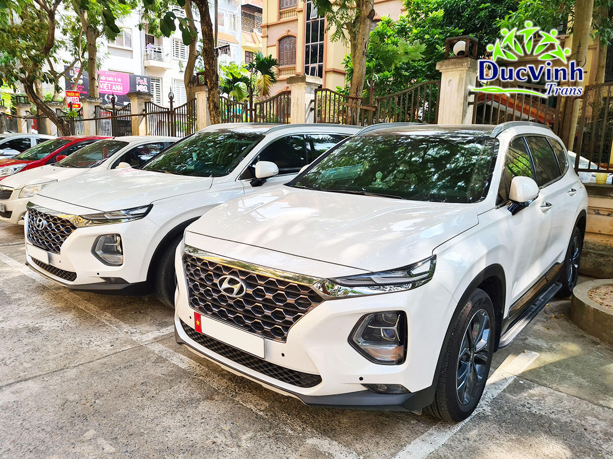 Cho thuê xe Hyundai Santafe theo tháng