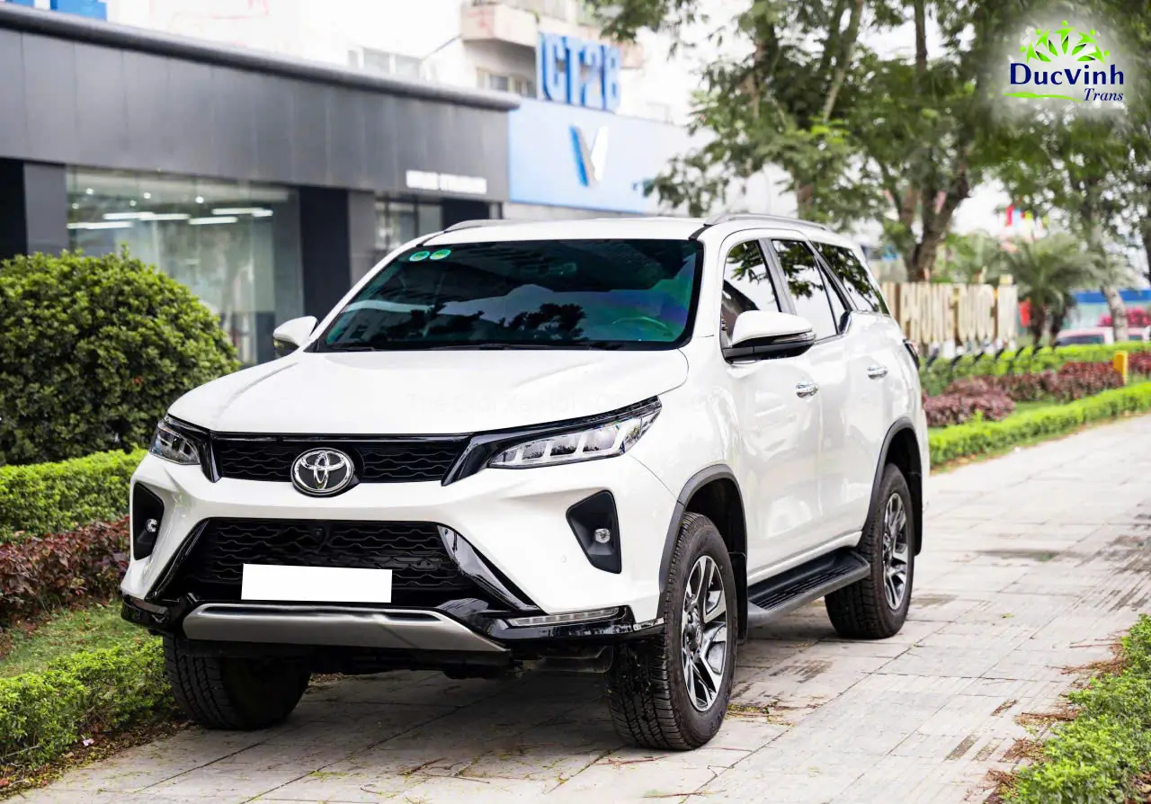 Cho Thuê Xe Toyota Fortuner 7 Chỗ - Ảnh 2