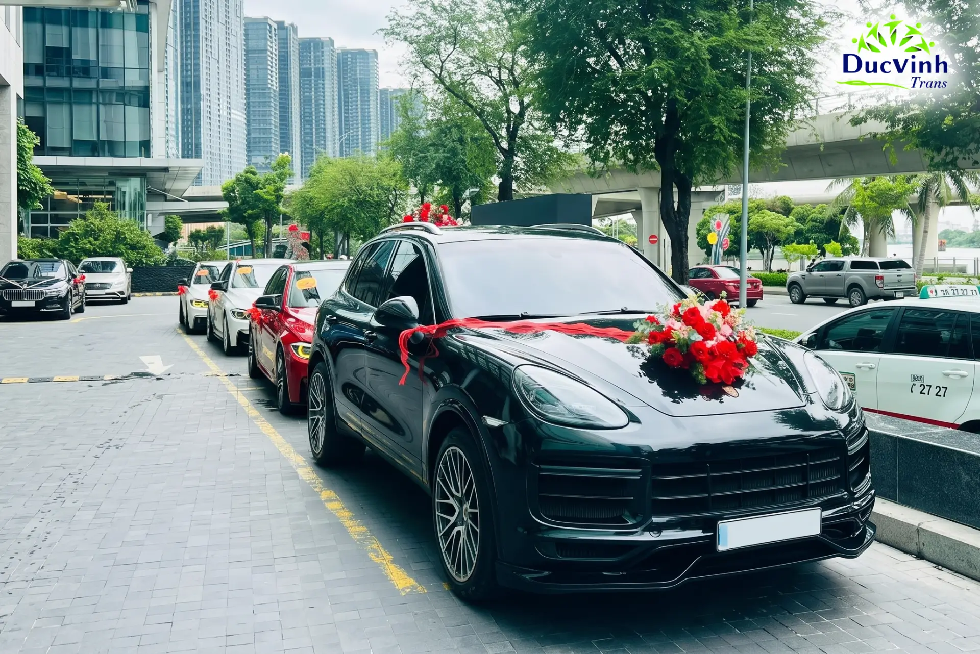 Cho Thuê Xe Cưới Porsche Cayenne Hạng Sang - Ảnh 2