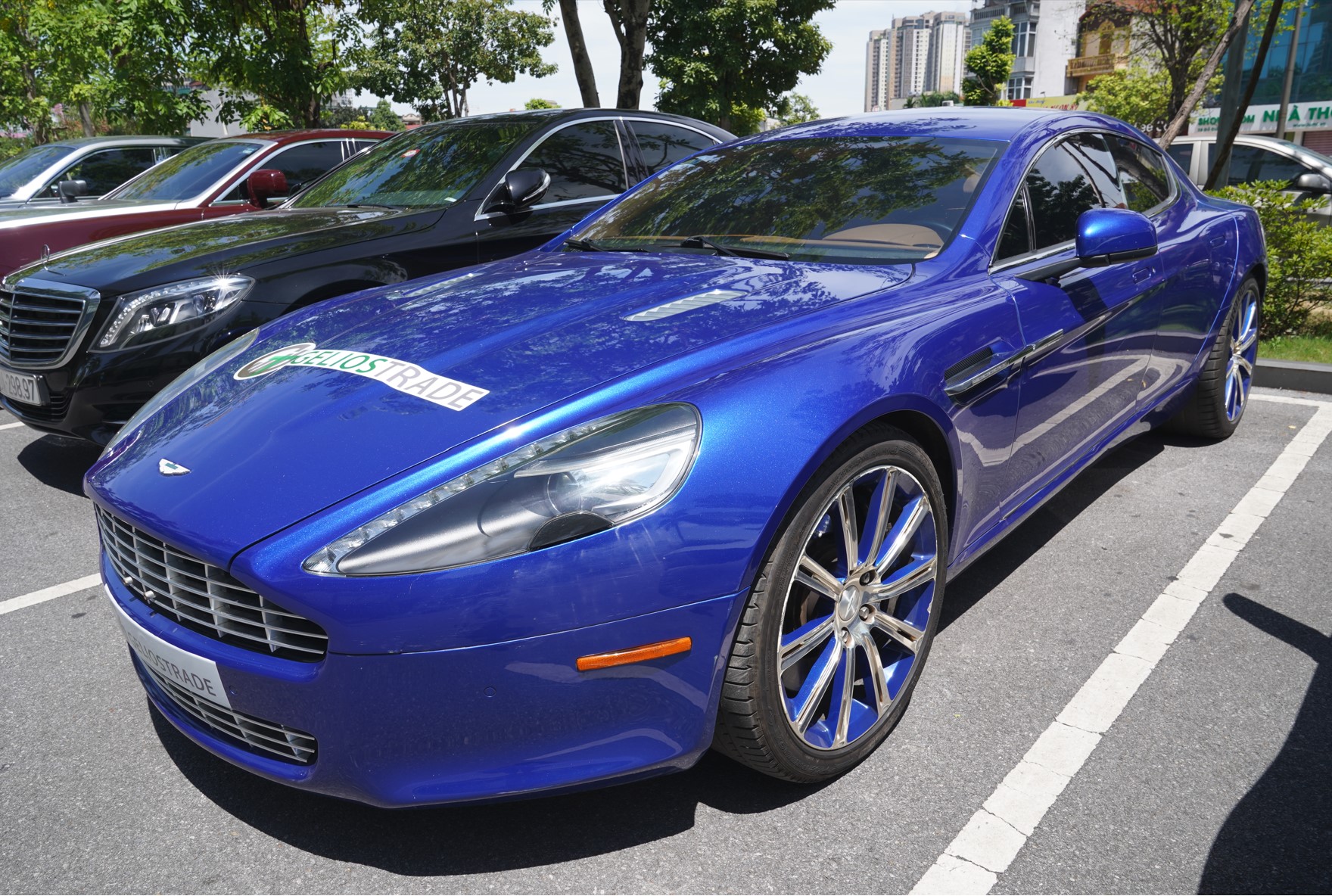 Cho Thuê Siêu Xe Aston Martin Rapide