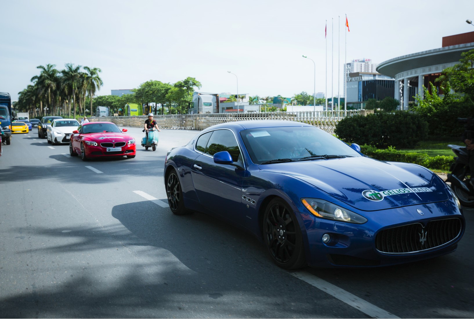 Cho Thuê Siêu Xe Maserati Granturismo