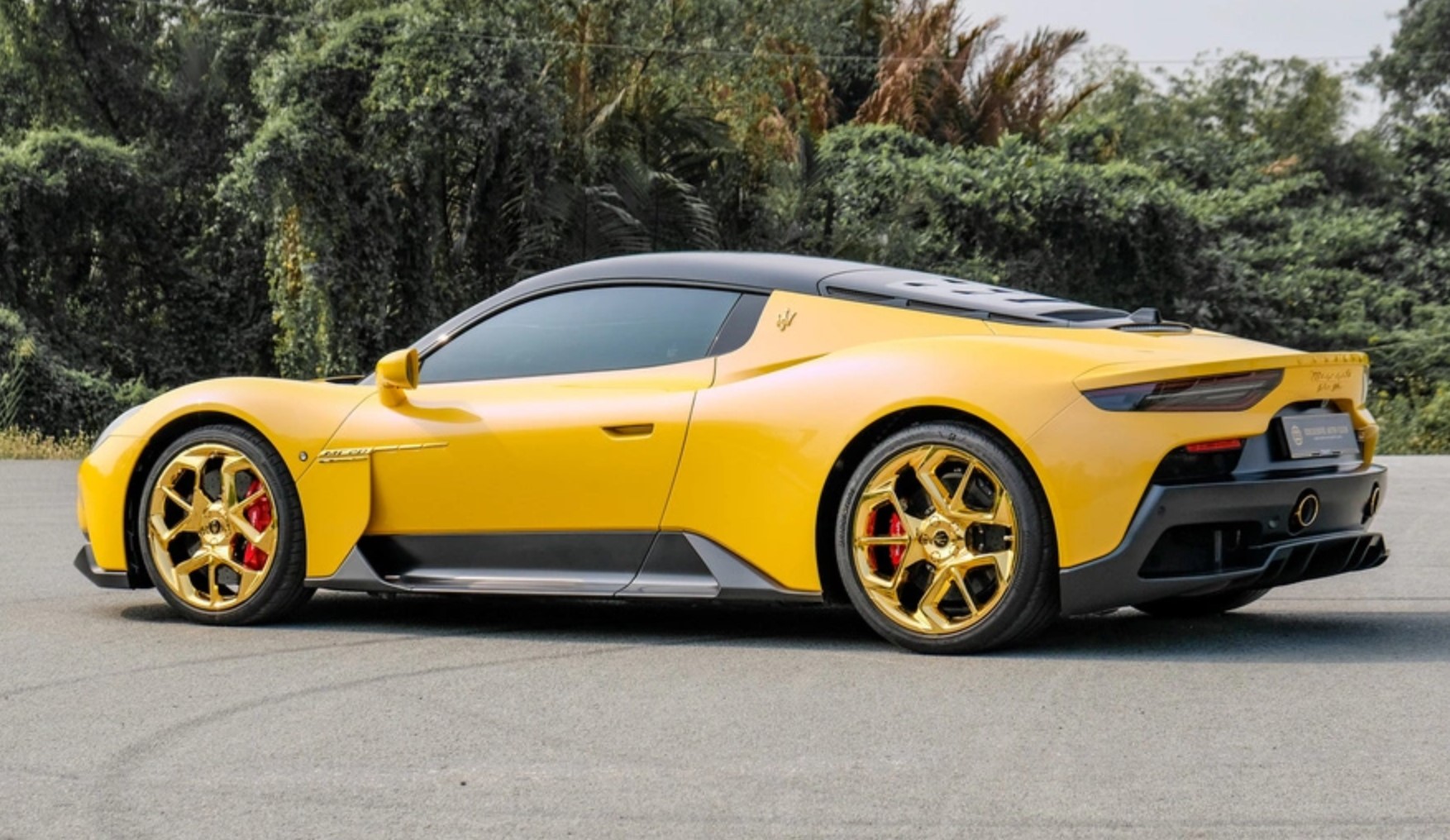 Cho Thuê Siêu Xe Maserati MC20