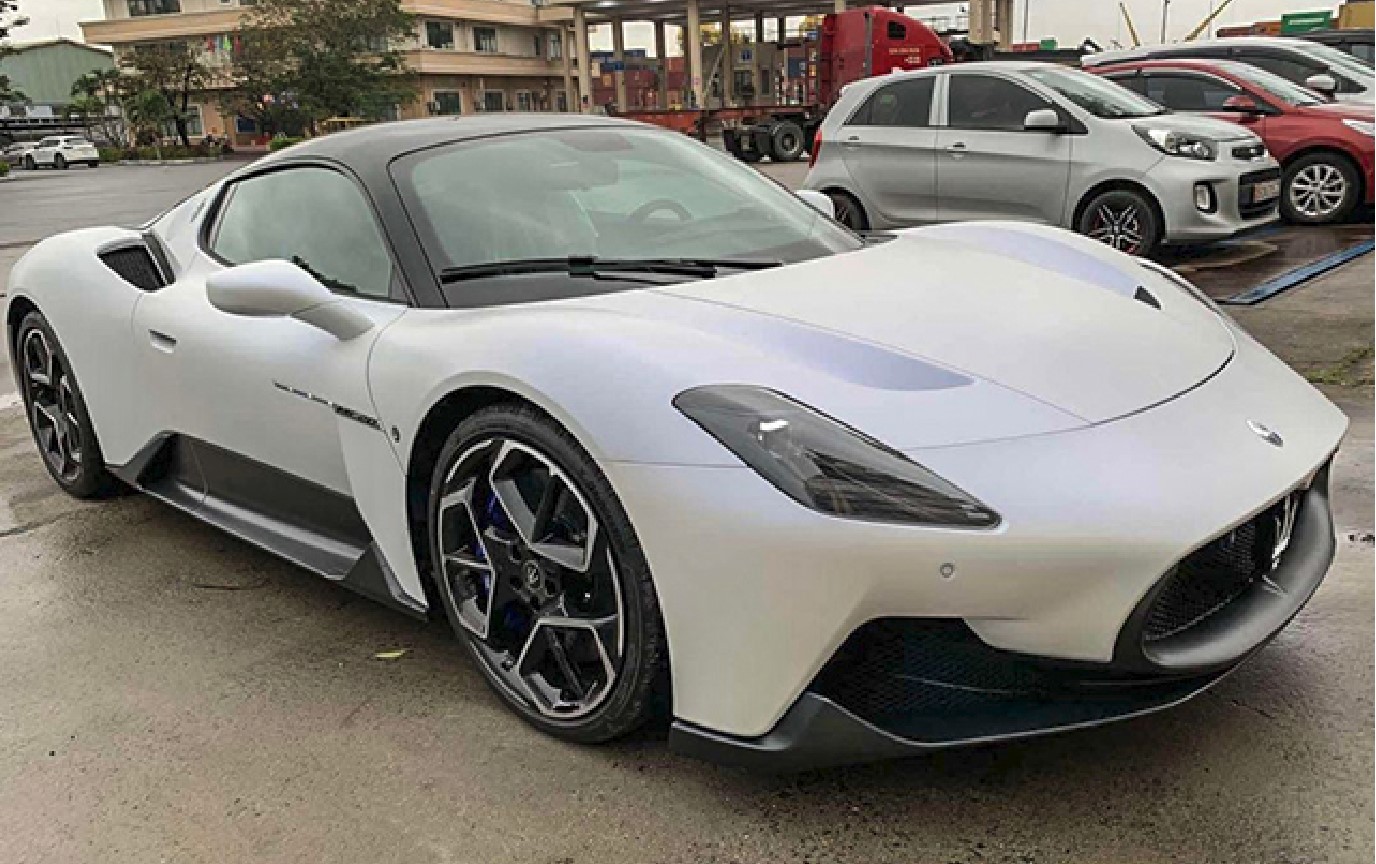 Cho Thuê Siêu Xe Maserati MC20