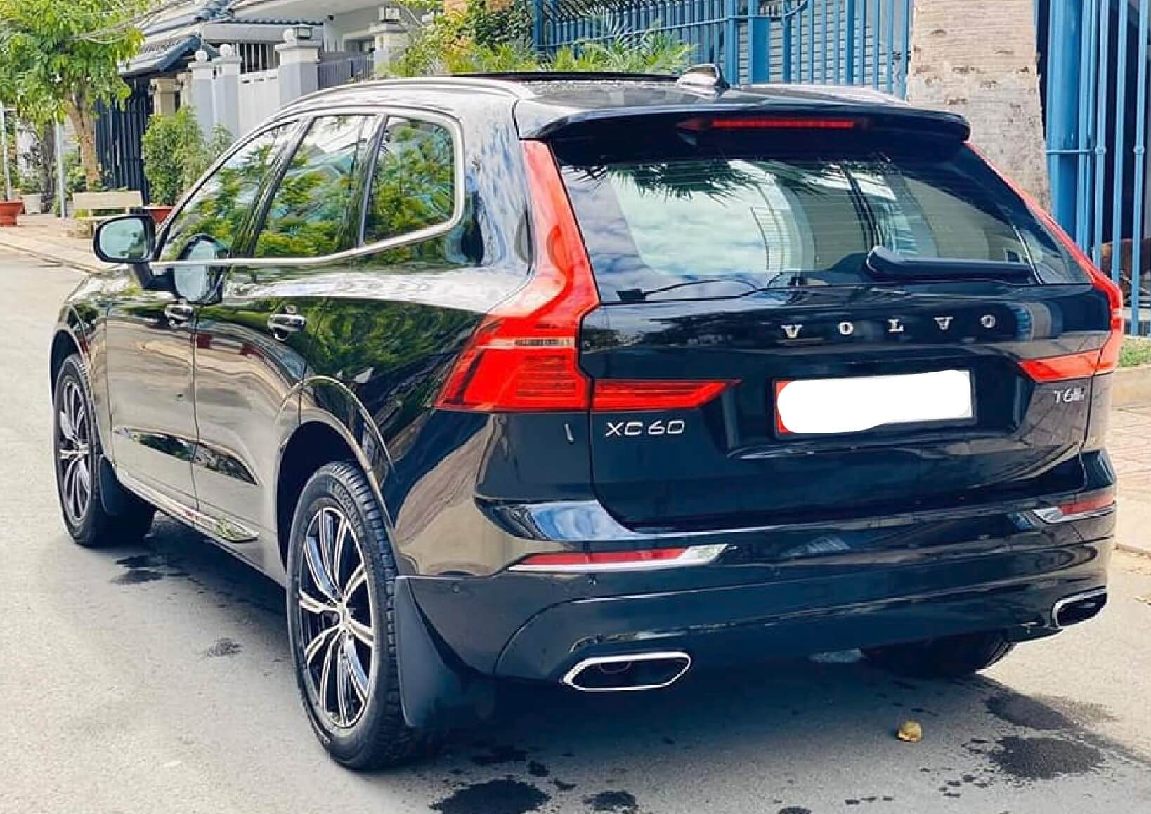 Cho Thuê Xe Volvo XC60 Hạng Sang