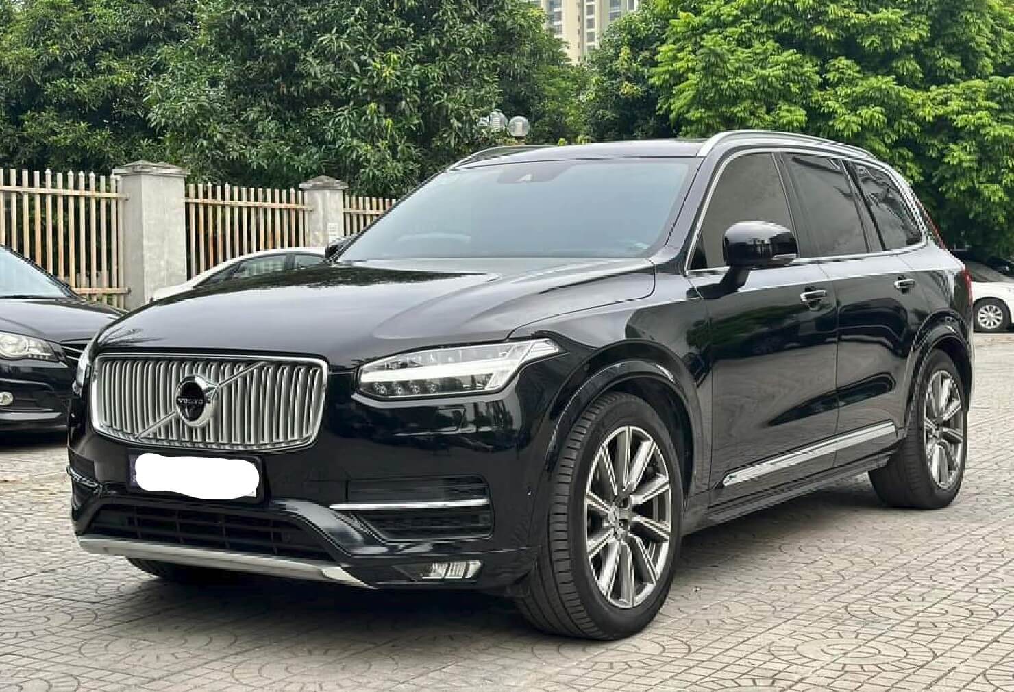 Cho Thuê Xe Volvo XC90 Hạng Sang