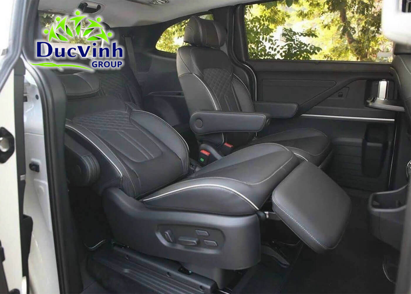 Cho Thuê Xe Hyundai Custin 7 Chỗ