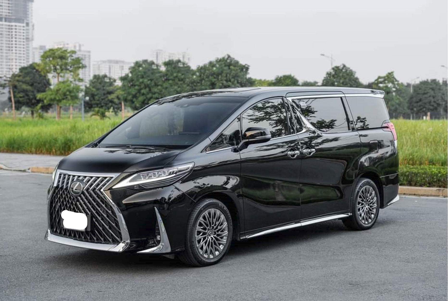 Cho Thuê Xe Lexus LM Hạng Sang
