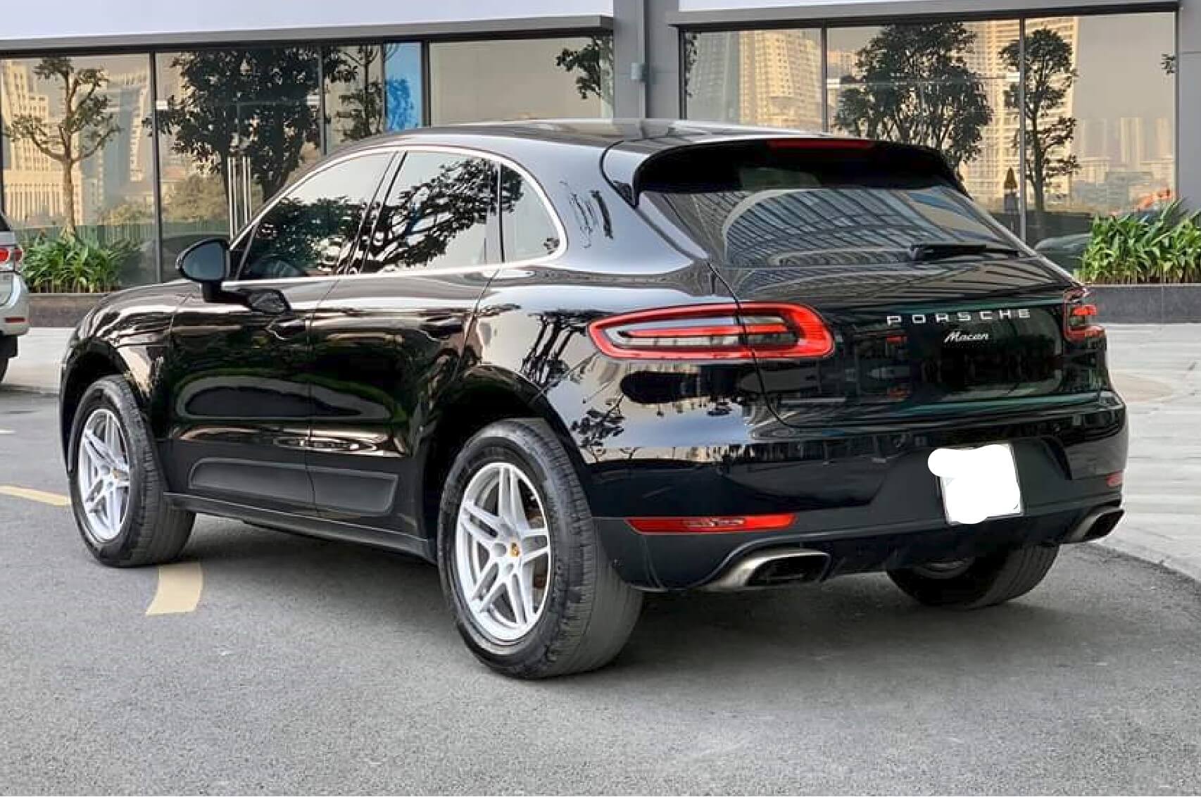 Cho Thuê Xe Porsche Macan Hạng Sang