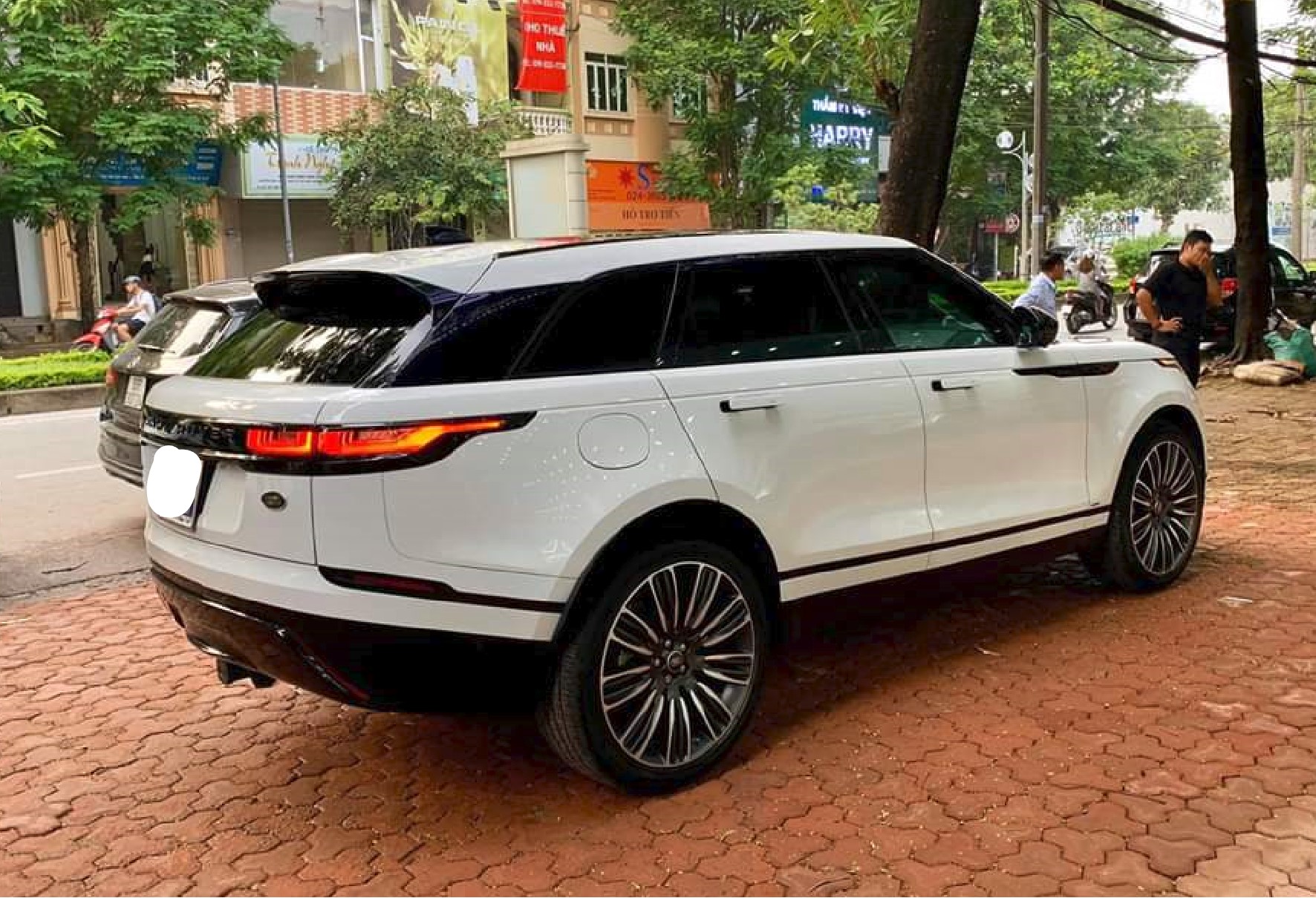 Cho Thuê Xe Range Rover Velar Hạng Sang