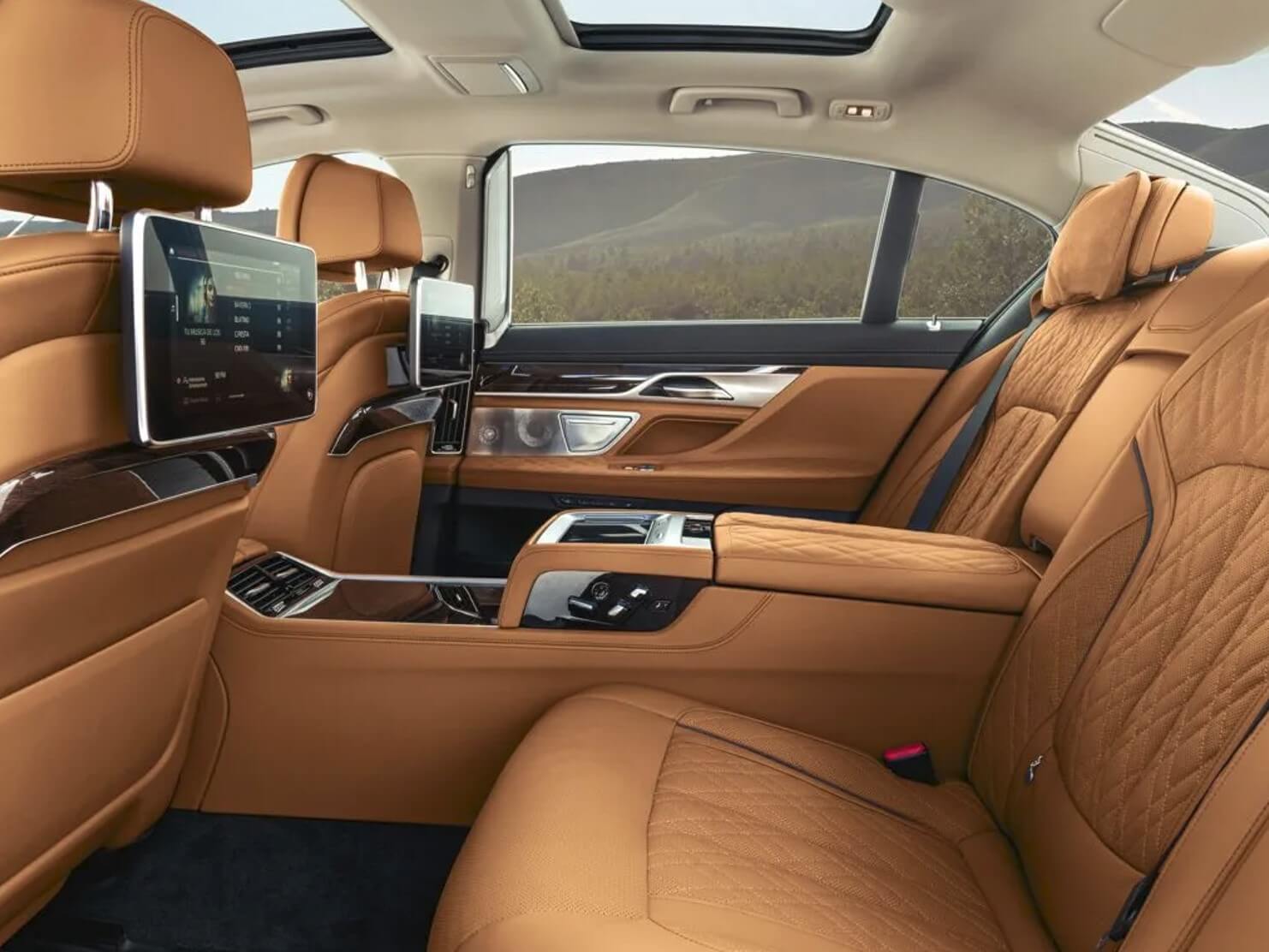 Cho Thuê Xe BMW 760Li Siêu Sang