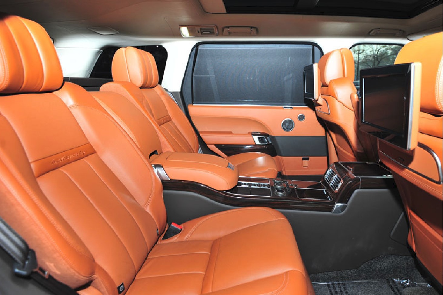 Cho Thuê Xe Range Rover SV Siêu Sang